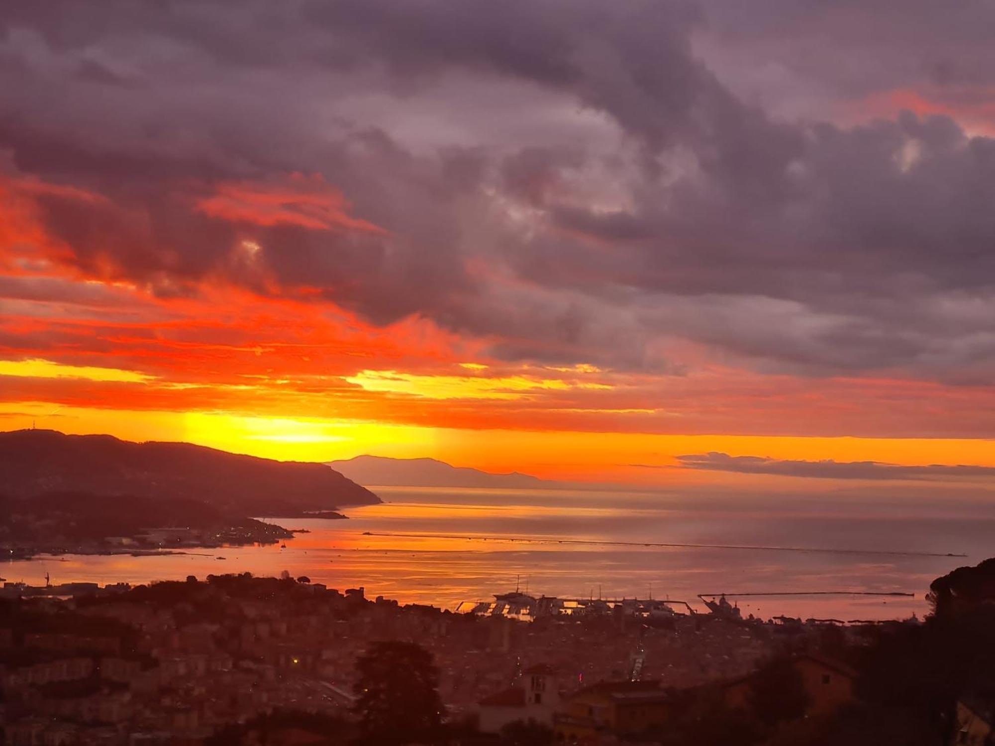Appartamento D’oro e D’azzurro La Spezia Esterno foto